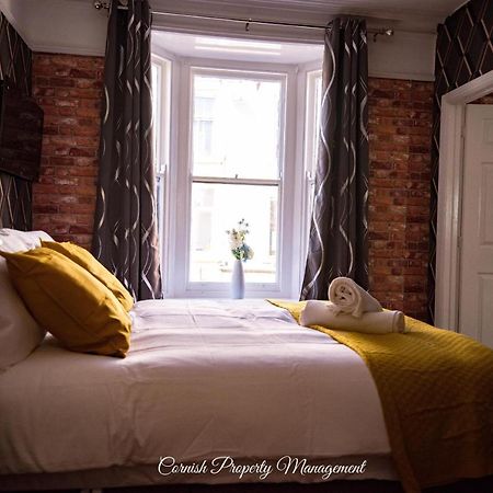 River Street Apartments Truro Luaran gambar