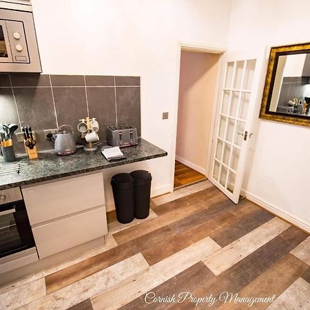 River Street Apartments Truro Luaran gambar