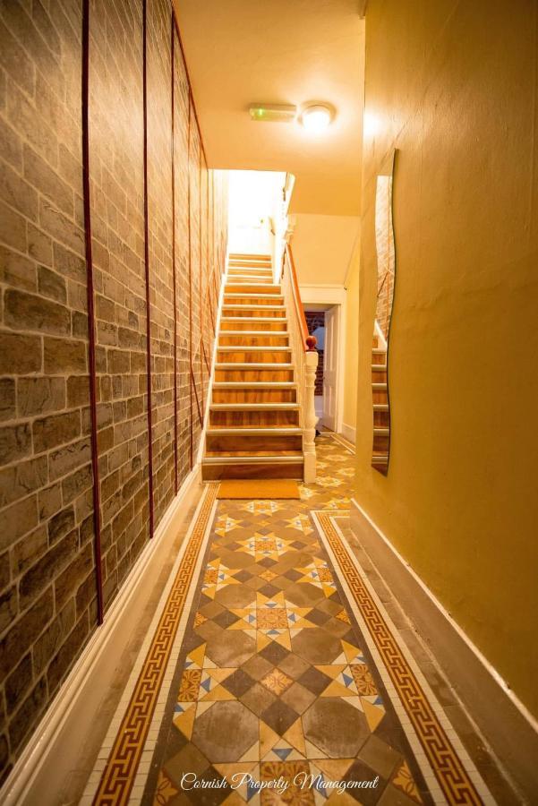 River Street Apartments Truro Luaran gambar